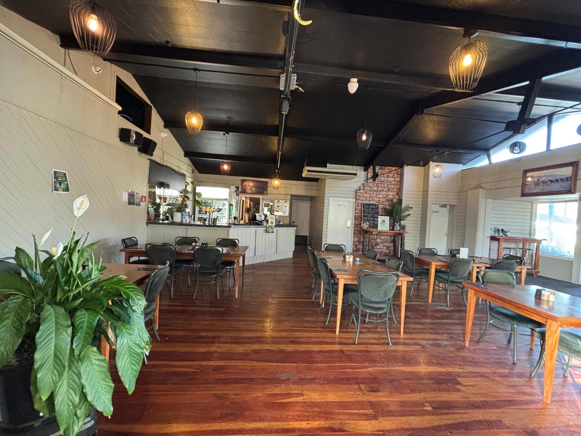 Leopard Hotel Waipukurau Esterno foto